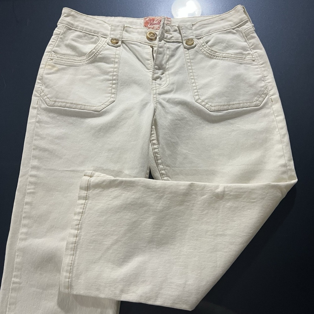 Signature Levis Strauss Woman Capri Jeans 10 White‎ Denim Pockets Stretch Slit